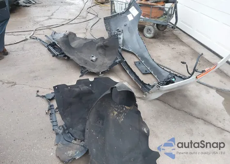 2017 Chrysler Pacifica Touring-L Plus z USA, uszkodzony, nr VIN 2C4RC1EG4HR622418